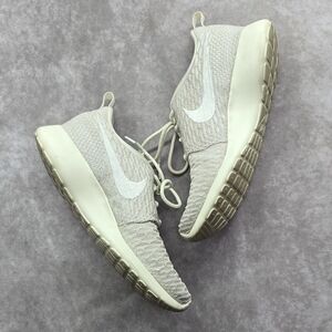 Nike Womens Roche Run Flynit Beige Sneakers